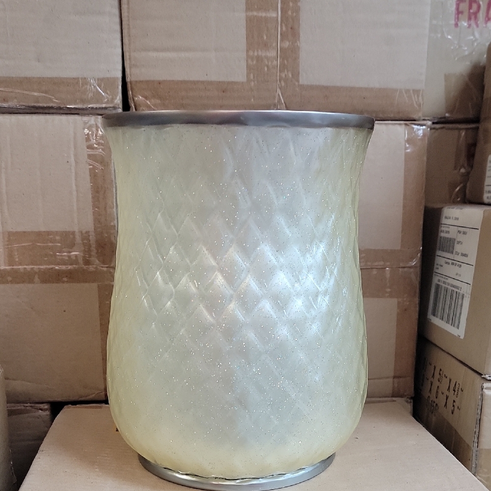 Nicole Miller Diamond Patterned Cream and Silver Vase